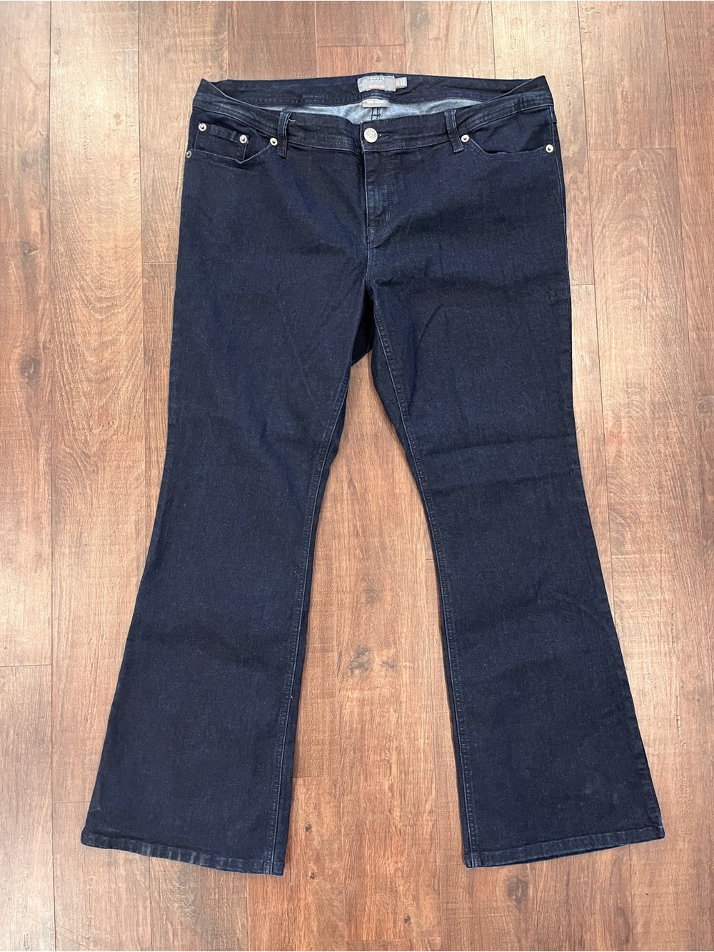 Torrid Luxe Slim Boot Super Stretch Blue Denim Jeans Women's Size 16T Dark Wash